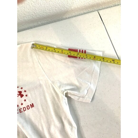 Under Armour Freedom HeatGear White T-Shirt With American Flag & Eagle Design Si - Picture 4 of 6